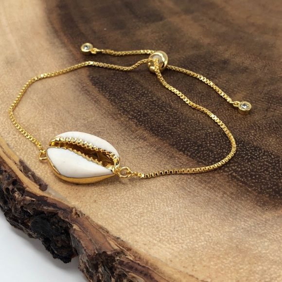 Last 1! 🌟Gold Cowrie Shell Bracelet - Picture 3 of 4
